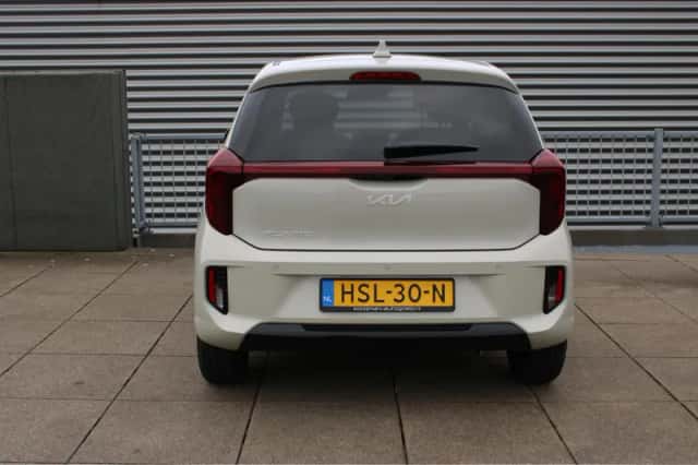 Kia Picanto (2025) thumbnail 6