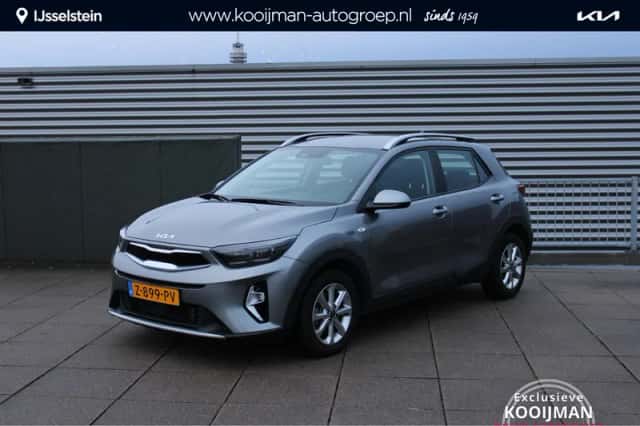 Kia Stonic (2024) thumbnail 1