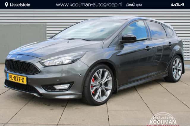 Ford Focus (2017) thumbnail 1
