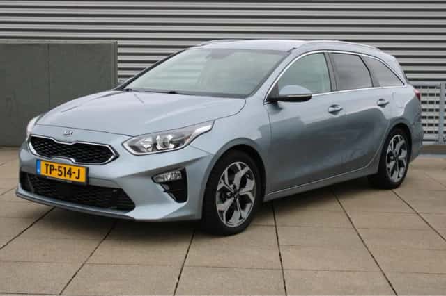 Kia Ceed (2018) thumbnail 3