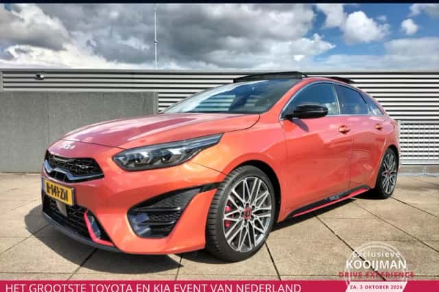 Kia ProCeed (2022) thumbnail 1