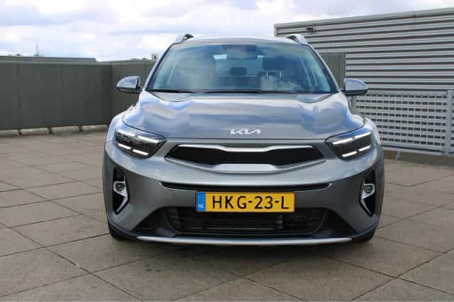 Kia Stonic (2025) thumbnail 3