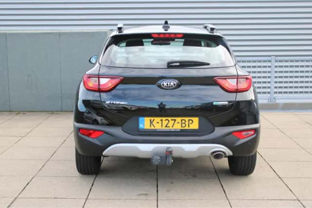 Kia Stonic (2020) thumbnail 6