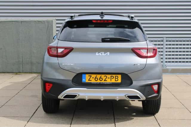 Kia Stonic (2024) thumbnail 6