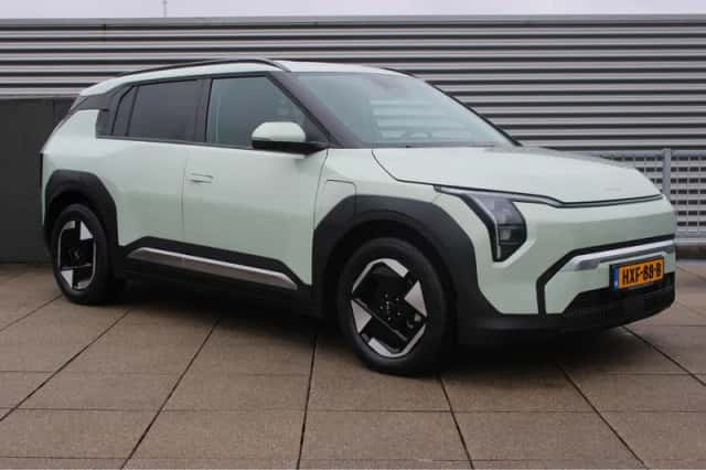 Kia EV3 (2025) thumbnail 2