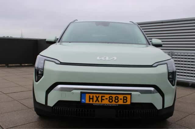 Kia EV3 (2025) thumbnail 3