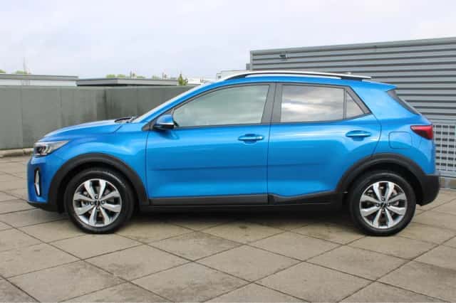Kia Stonic (2025) thumbnail 4