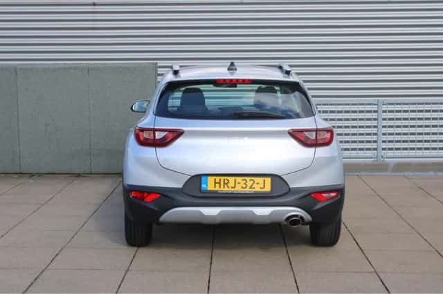Kia Stonic (2025) thumbnail 6