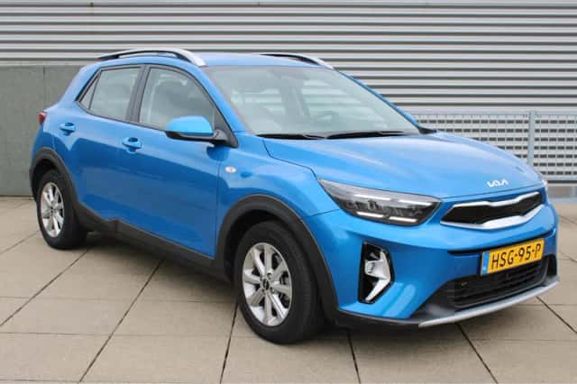 Kia Stonic (2025) thumbnail 2
