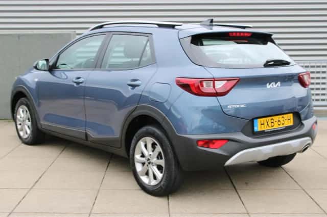 Kia Stonic (2025) thumbnail 2