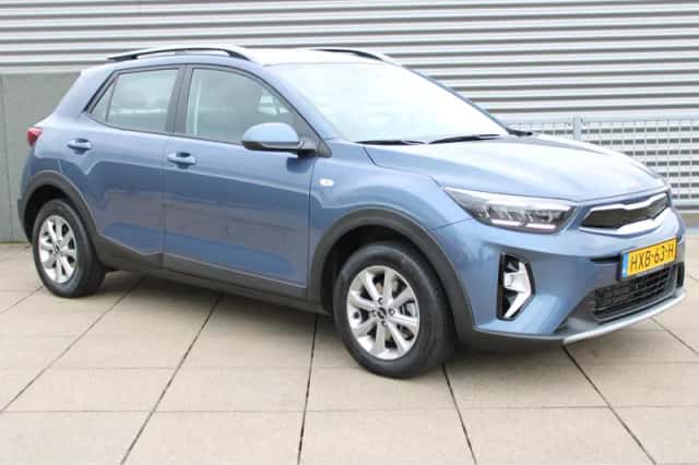 Kia Stonic (2025) thumbnail 5