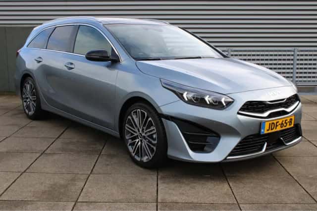 Kia Ceed (2025) thumbnail 3