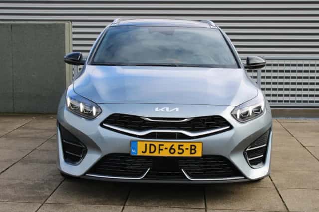 Kia Ceed (2025) thumbnail 6