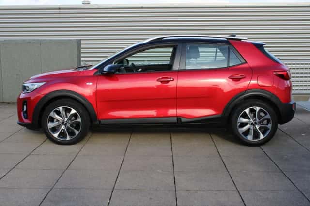 Kia Stonic (2019) thumbnail 4