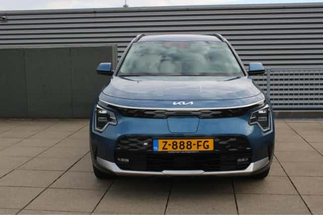 Kia Niro EV (2024) thumbnail 3