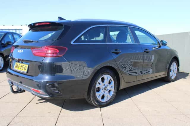 Kia Ceed (2025) thumbnail 5
