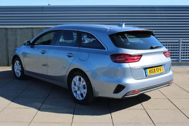 Kia Ceed (2025) thumbnail 4