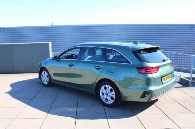 Kia Ceed (2025) thumbnail 5