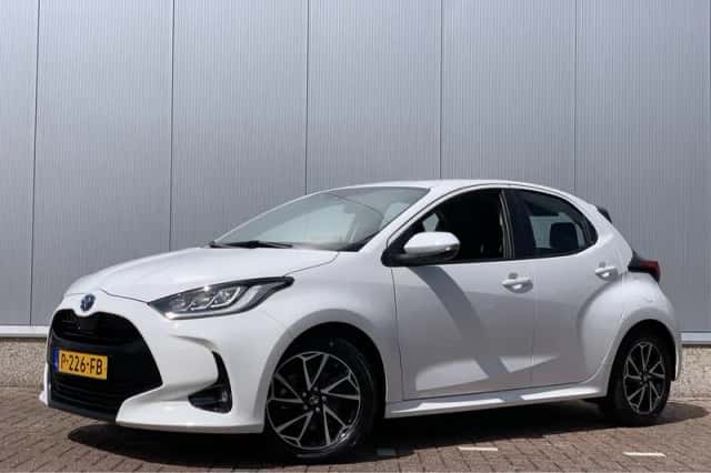 Toyota Yaris (2022) thumbnail 5