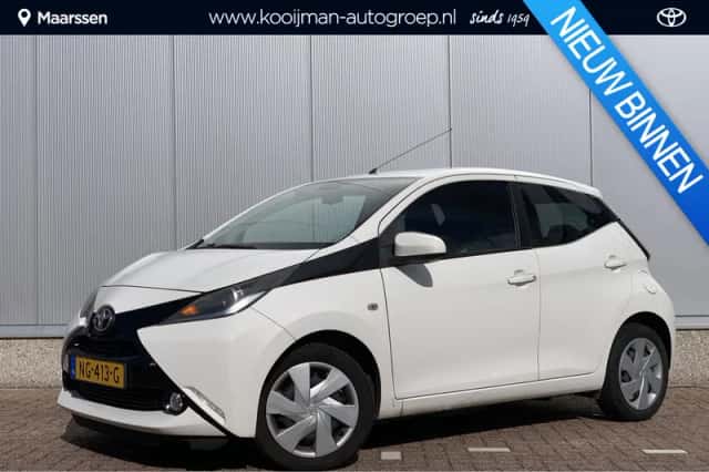 Toyota Aygo (2017) thumbnail 1