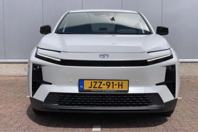 Toyota C-HR+ (2026) thumbnail 3