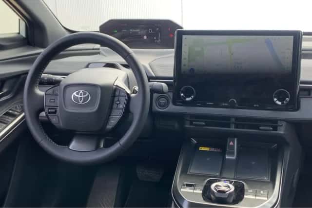 Toyota C-HR+ (2026) thumbnail 6