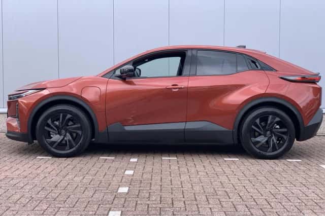 Toyota C-HR+ (2026) thumbnail 4