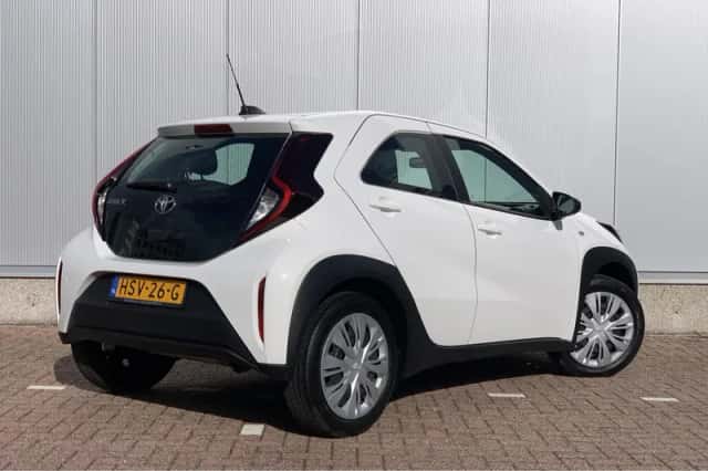 Toyota Aygo X (2025) thumbnail 2