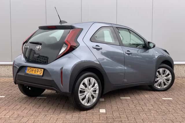 Toyota Aygo X (2025) thumbnail 2