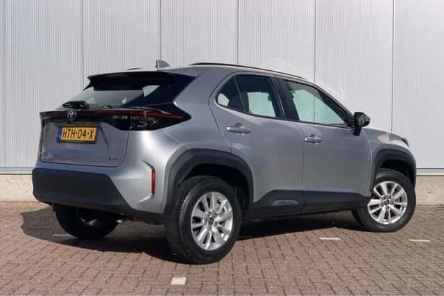Toyota Yaris Cross (2025) thumbnail 2