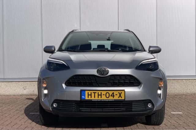 Toyota Yaris Cross (2025) thumbnail 3