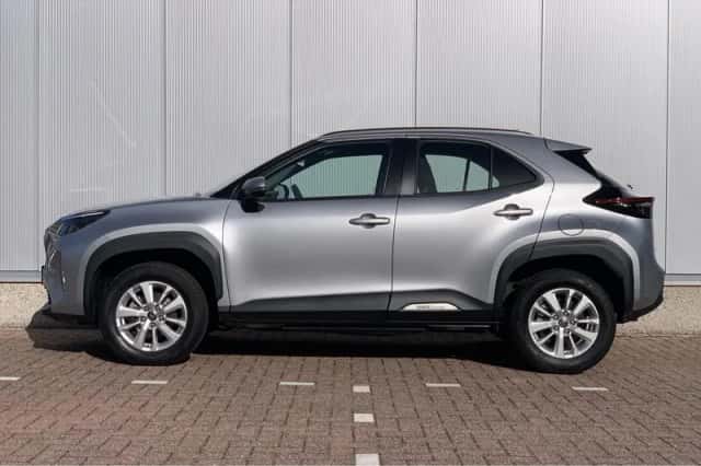 Toyota Yaris Cross (2025) thumbnail 4