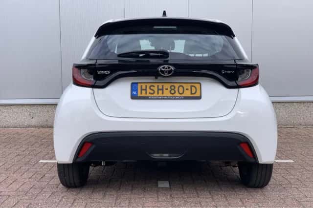 Toyota Yaris (2025) thumbnail 5