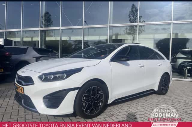 Kia ProCeed (2024) thumbnail 1