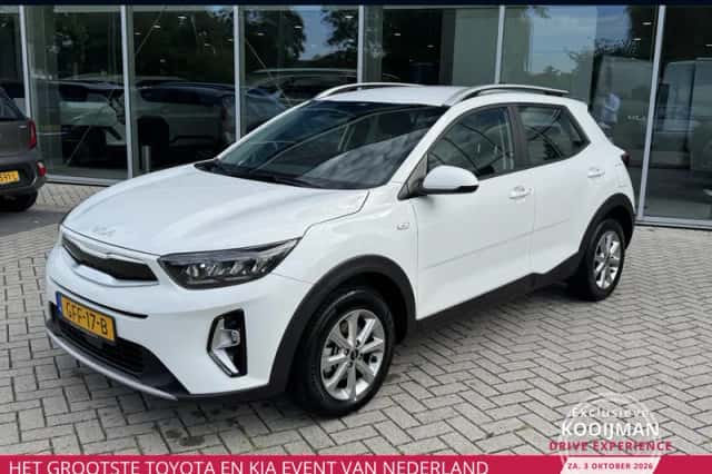 Kia Stonic (2024) thumbnail 1