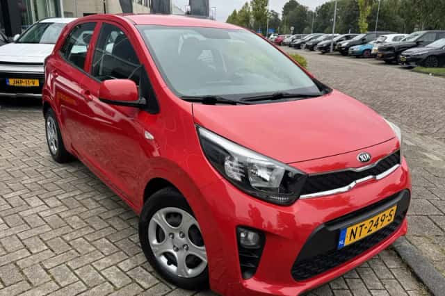 Kia Picanto (2017) thumbnail 3