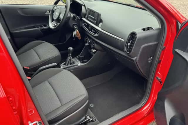 Kia Picanto (2017) thumbnail 5