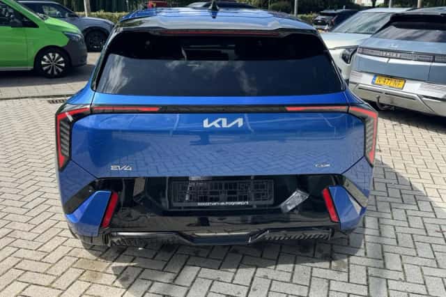 Kia EV4 (2026) thumbnail 2