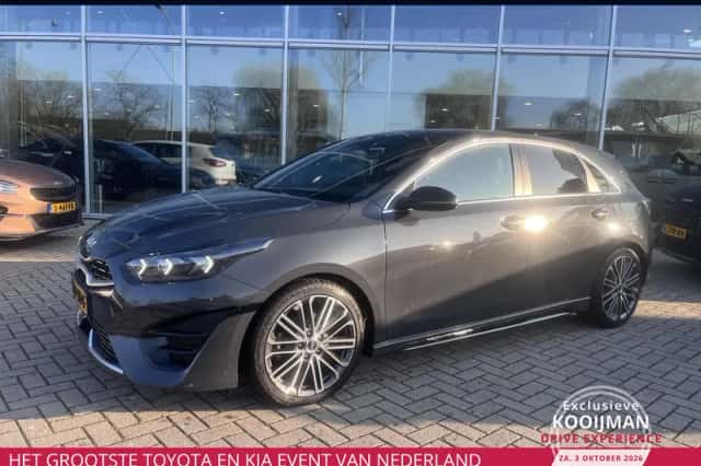 Kia Ceed (2025) thumbnail 1