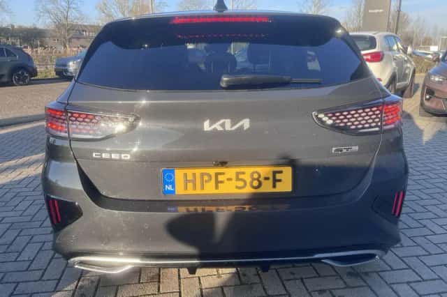 Kia Ceed (2025) thumbnail 3