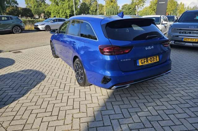 Kia Ceed (2024) thumbnail 4