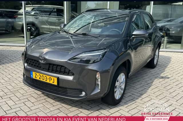 Toyota Yaris Cross (2024) thumbnail 1