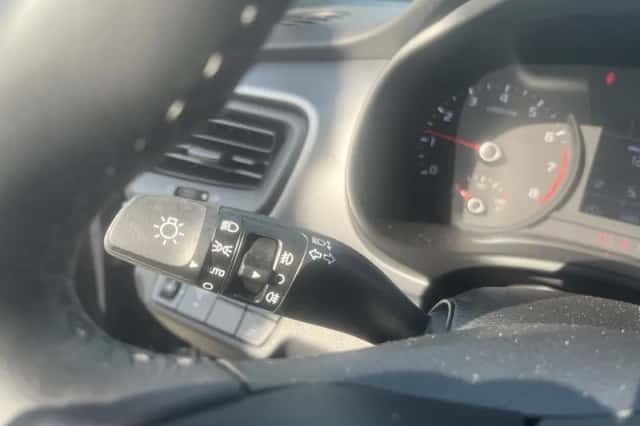 Kia Sportage (2022) thumbnail 6