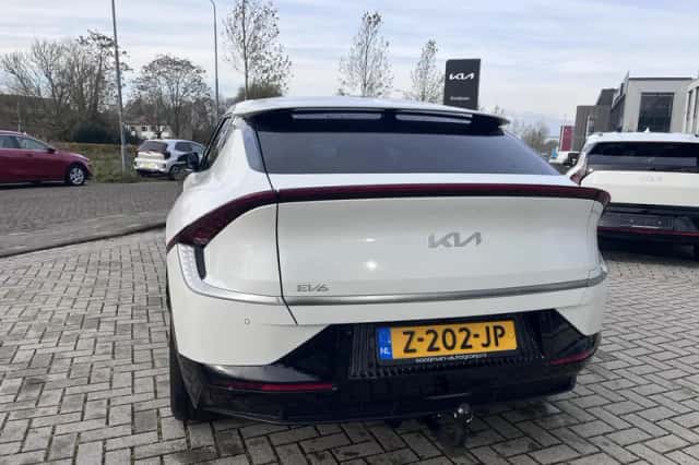 Kia EV6 (2024) thumbnail 4