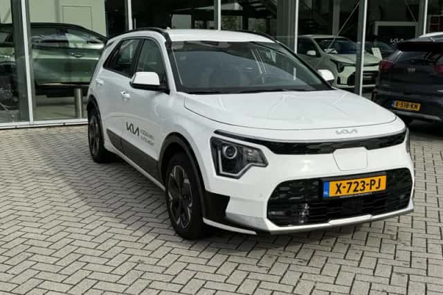 Kia Niro EV (2024) thumbnail 4