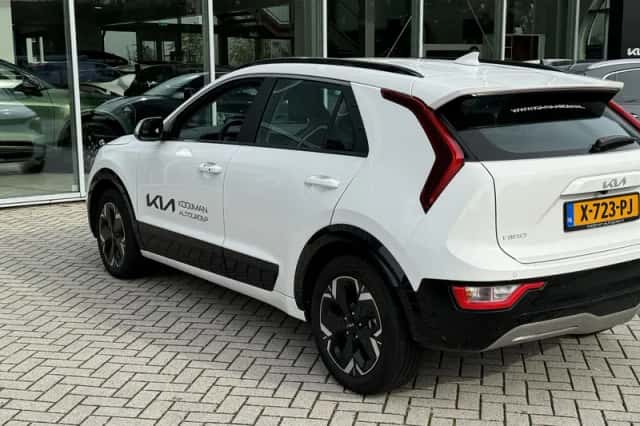 Kia Niro EV (2024) thumbnail 5