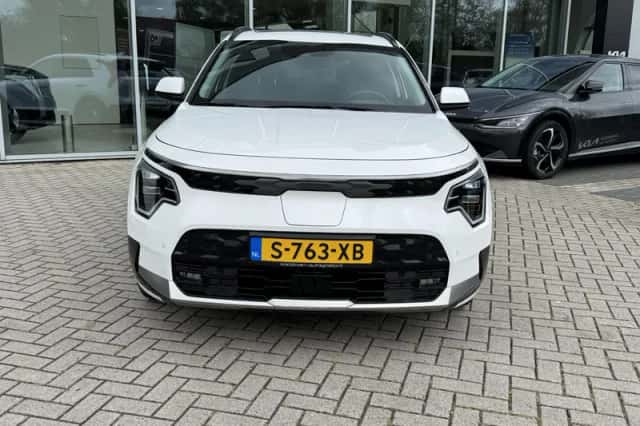 Kia Niro EV (2023) thumbnail 2