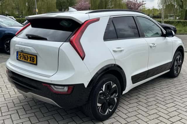 Kia Niro EV (2023) thumbnail 5