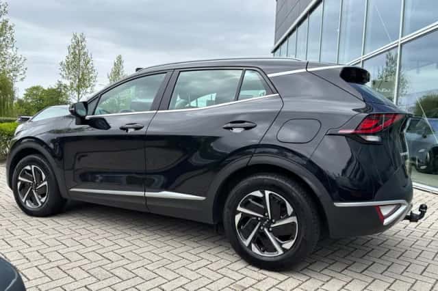 Kia Sportage (2022) thumbnail 2