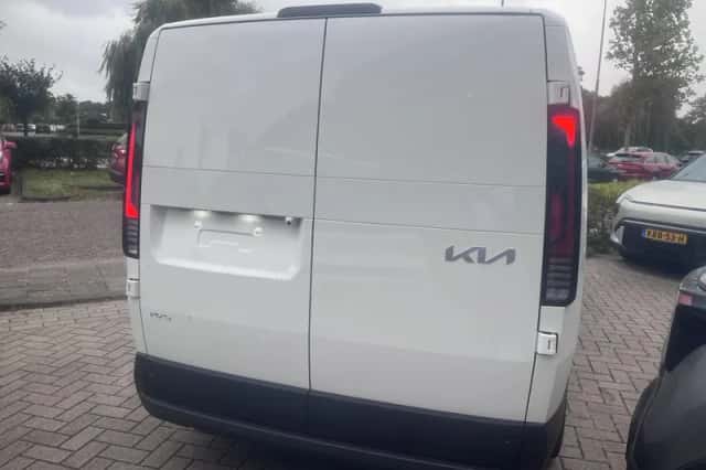 Kia PV5 (2026) thumbnail 2